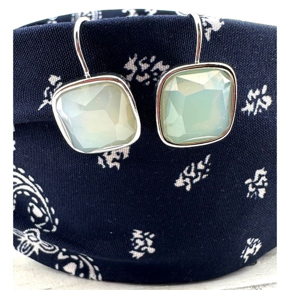 The Unbranded Brand Jewelry - Sea Glass Faceted Acrylic Earrings on Silver Tone Ear Wires